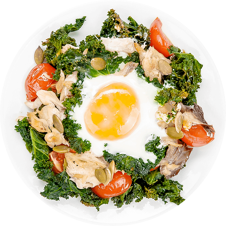 Eier mit Grünkohl und Makrele gebacken