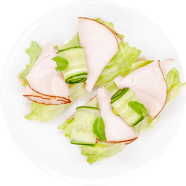 Jambonlu, salatalıklı ve çökelekli gevrek ekmek