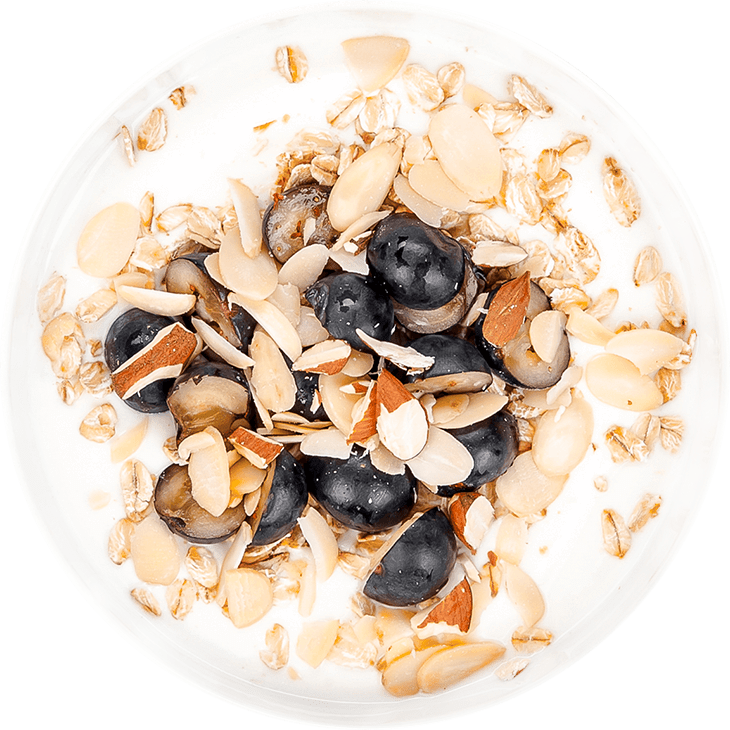 Yoghurt with oats, blueberries and almonds