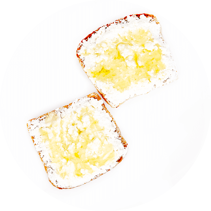 Sandwich with cottage white cheese and honey