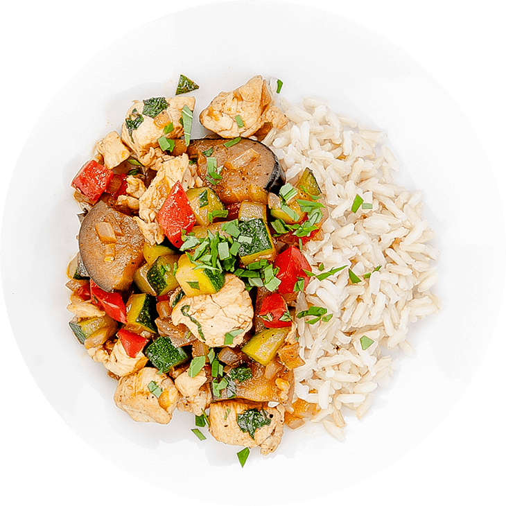 Slow-cooked chicken and vegetables in soya sauce with brown rice