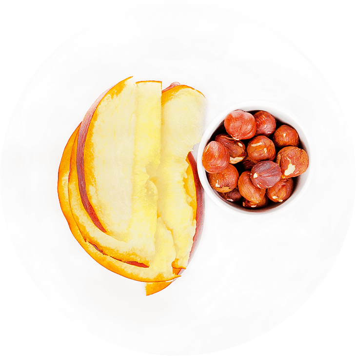 Zwischenmahlzeit - Pfirsich + Haselnüsse