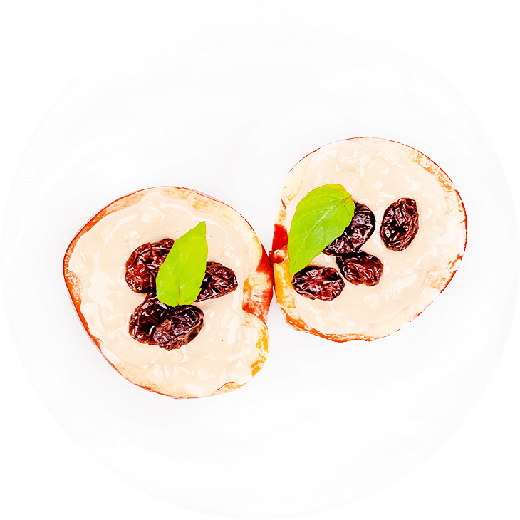 Przekąska - nektarynka z masłem orzechowym i żurawiną