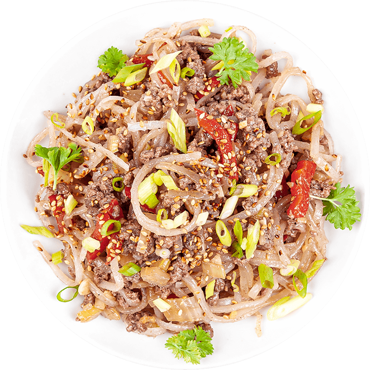 Makaron ryżowy z wołowiną i warzywami